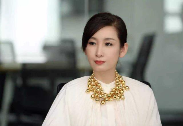 秦海璐|43岁的秦海璐：每月给丧子丧夫的婆婆生活费，以后我就是您亲女儿