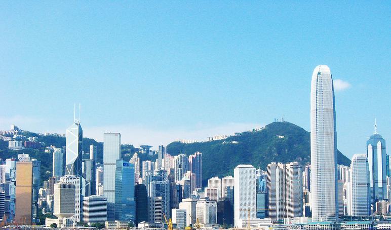 育妈计|许家印的痛苦他也经历过，当年他比李嘉诚有钱，却因为挤兑而破产