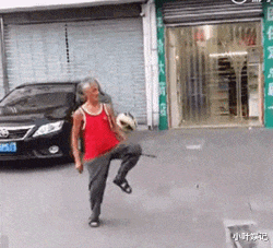 小叶娱记 以为女友家只是一般富裕，直到打开他爸的U盘，我呆住了