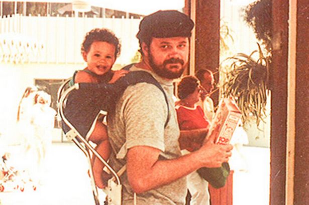 钱进|梅根没钱进餐厅，儿时过着穷困潦倒的生活？父亲澄清后剧情反转