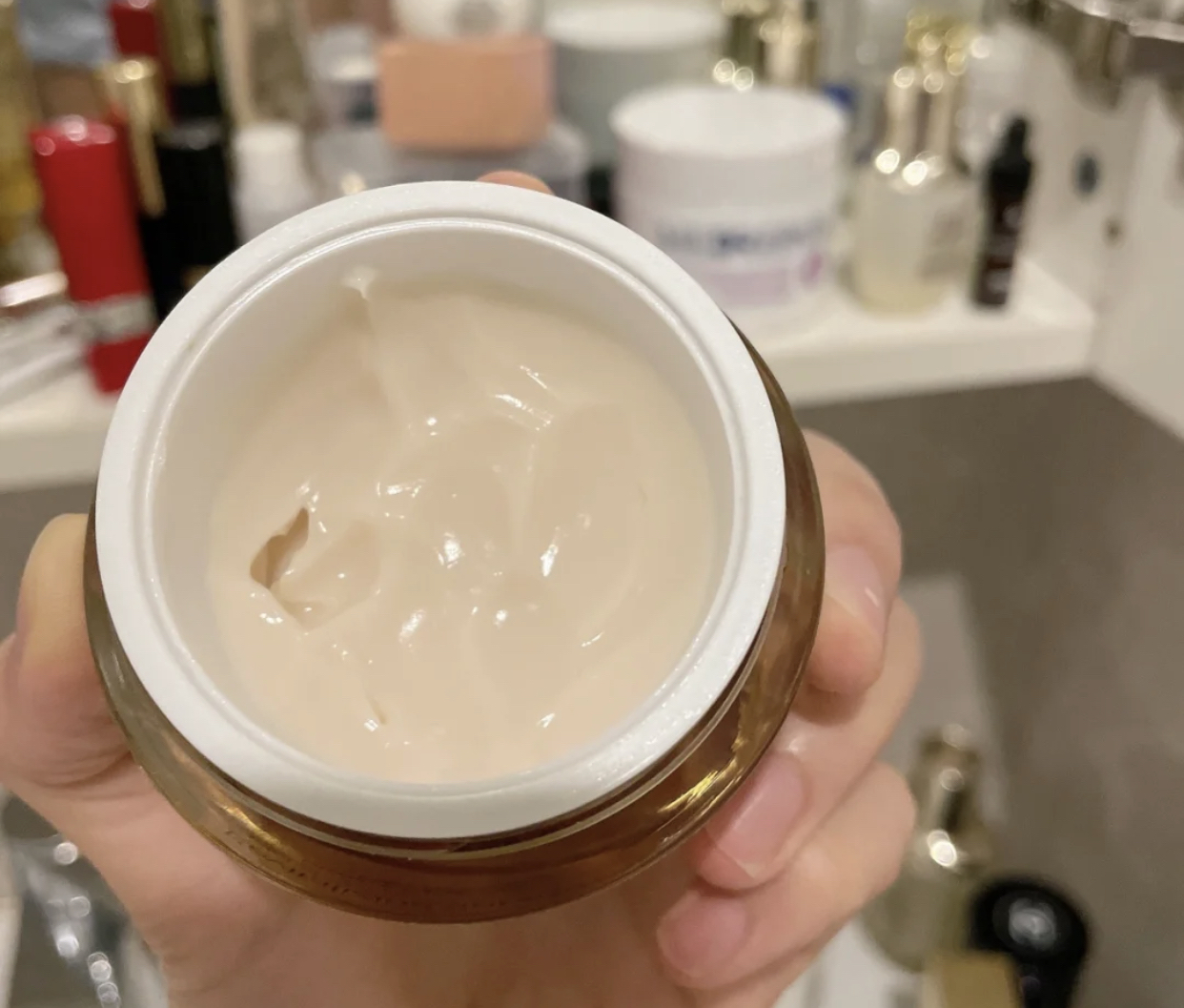 蒂尔施 乳液和面霜有必要一起用吗？这么多年都用错了，别再传统护肤了！