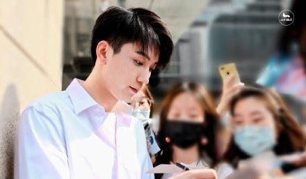 金晨|爆料:郑爽,张雨剑,舒淇,邓伦,金晨,塌房男爱豆,王子奇