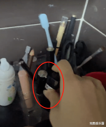 黑粉|田静晒梳妆台回怼黑粉，直言：2W打包送给您，姚威只配用大宝？