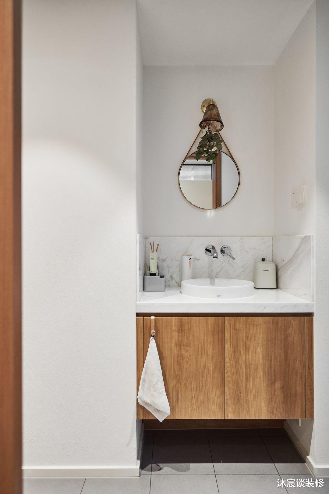 沐宸谈装修|44岁阿姨，与母亲同住，两人把家布置得温馨美好，很适合居家养老