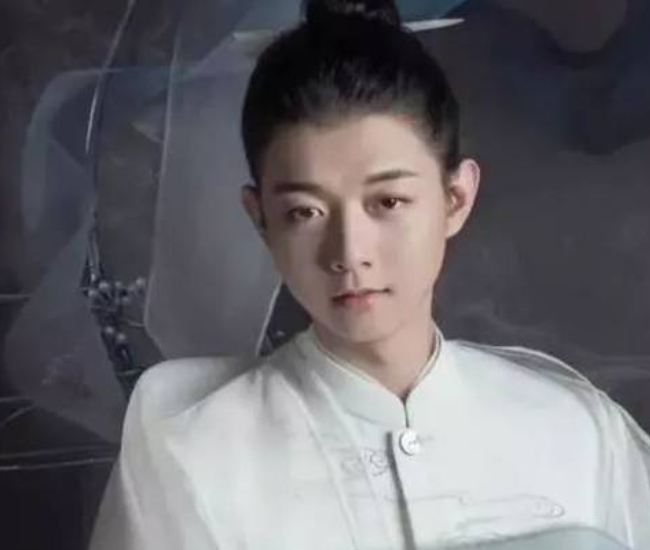 蔡少芬|华晨宇、吴亦凡、霍尊和张哲瀚!用行动证明娱乐圈就是“垃圾场”