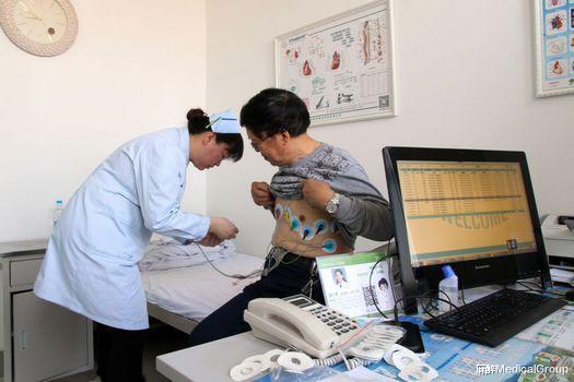 麻醉MedicalGroup|男子患有重度心脏病和颈椎病，细腻的麻醉处理力保手术安全落地