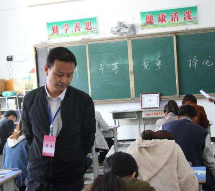 招聘|乡镇公务员开始招聘,部分岗位“三不限”,门槛比以前更低了