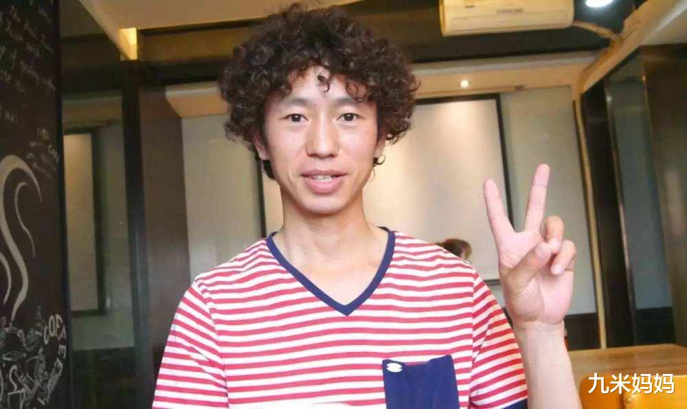 庞麦郎|庞麦郎进精神病院,嘲笑和喜欢分不清,经纪公司看中他是因为他傻