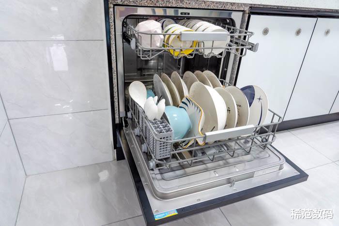 云米AI智能洗碗机评测：省心省力还省时，再也不用为谁洗碗发愁了