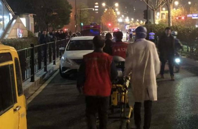 突发！杭州一小区夜间发生纵火刑案致1死4伤