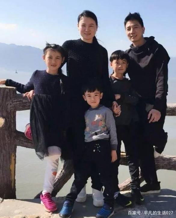 向阳奔|“杭州保姆纵火案”受害人林生斌宣布再婚生女,两天后其服装品牌悄然下架