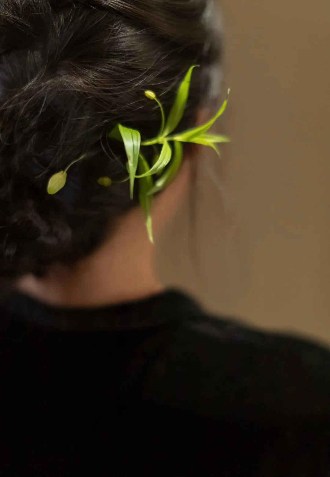 李子柒|李子柒“仙气”崩塌？我却才看懂了这个女孩的可怕