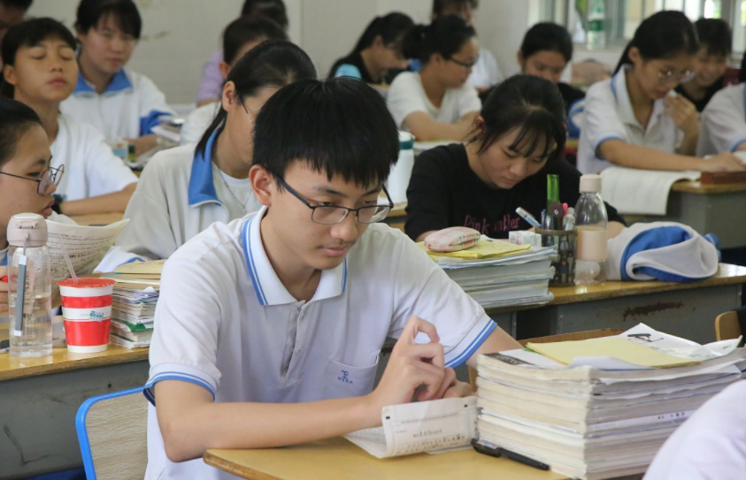 航天员 神舟十三号航天员名单公布，将在太空驻留6个月，王亚平备受期待