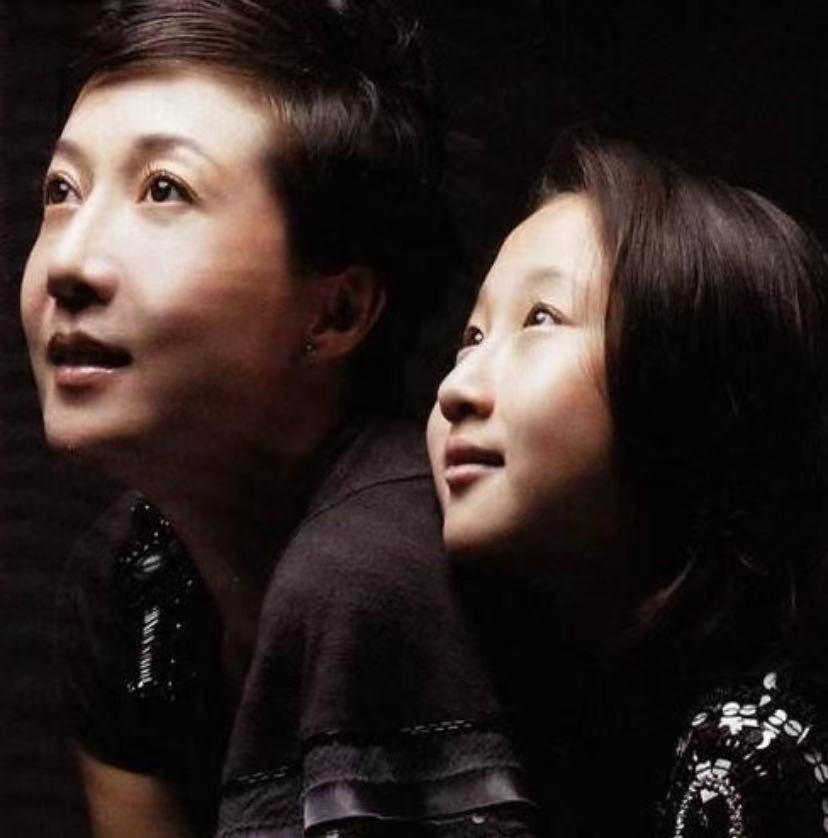 张碧晨|张碧晨借华晨宇，扯了男人最后的遮羞布：这样的便宜不占白不占！