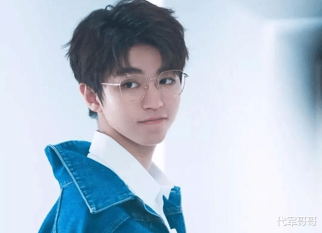 蒋欣|盘点2021年瘦身成功的八大明星，谁最让人羡慕？