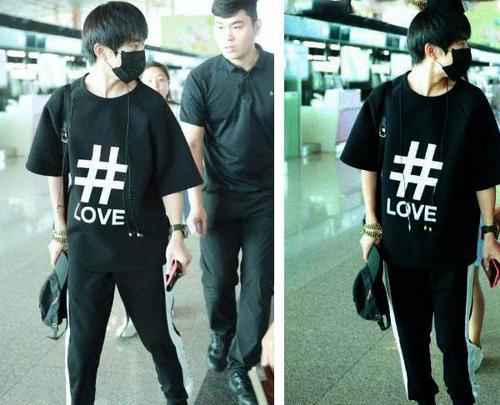 杨幂|明星鞋子掉落的尴尬瞬间：杨幂淡定，周冬雨大方，第4位呆萌