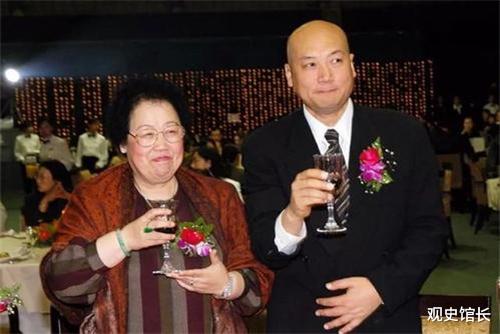 慈禧太后|慈禧后裔身家530亿,她不上桌全家不能吃饭,护肤品比黄金还要贵