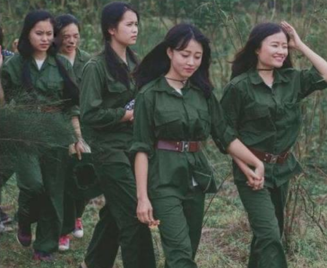 美军|越南战争，美军的“空孕催乳剂”有多可怕？令越南女兵生不如死