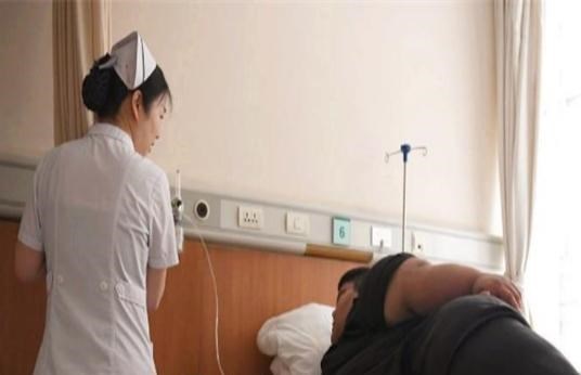 阿娇|中国第一胖王浩楠：一年减掉363斤，变瘦后抱得美人归