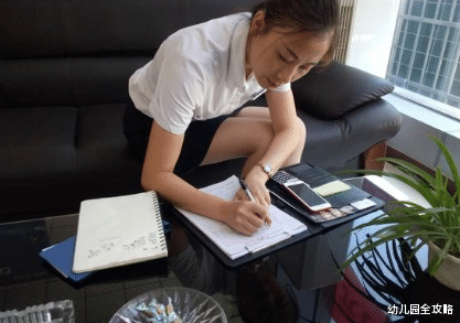 幼儿园全攻略|转行的幼儿园教师都去哪里了?有人成功有人忧愁,还不如当老师