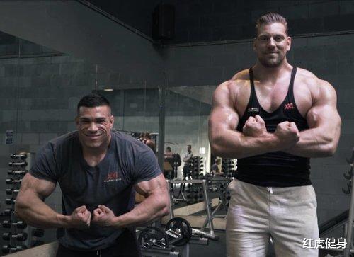 健身|身高2.18米，花了8年时间长了60公斤，从瘦猴到“荷兰巨兽”