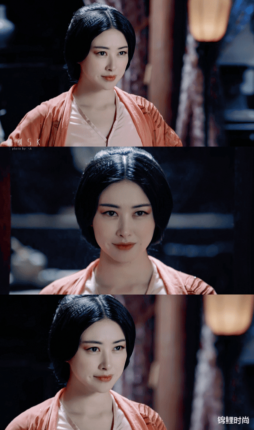 锦鲤时尚|朱珠扮演“康敏”上热搜，骨子里的媚气藏不住，穿长裙风韵不一般