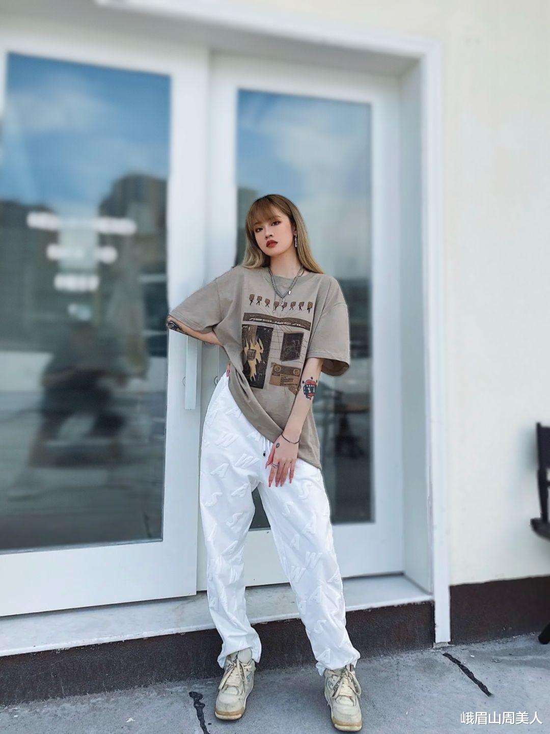 峨眉山周美人|女人不论年纪多大，尽量远离3种“大妈穿搭”，显土气还很廉价