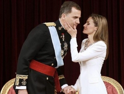 莱蒂齐亚|7年前，莱蒂齐亚在停车场被婆婆教训，被大姑子鄙视，如今翻身了