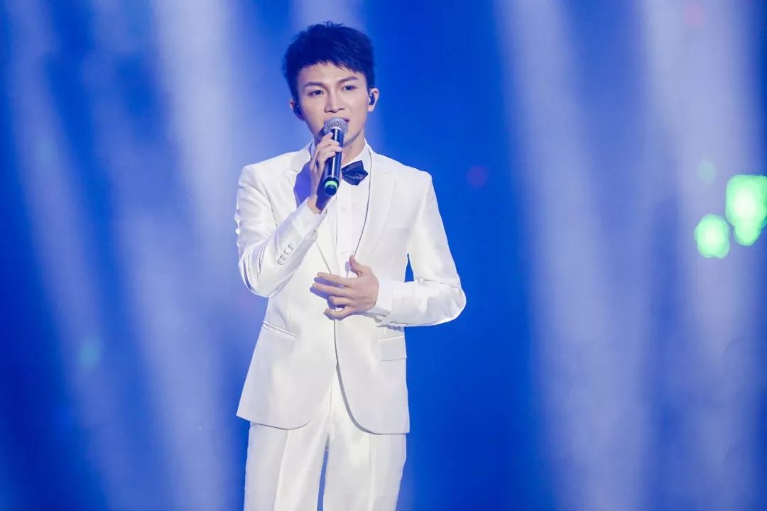 高晓松|“矮大紧”捧红5位歌星，曾经的神坛陨落，一切尽是咎由自取