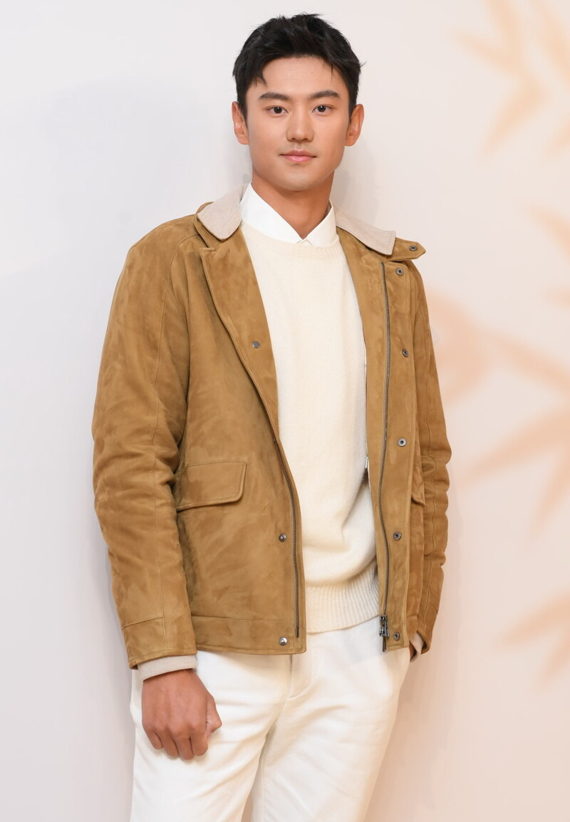 BiuFashion|宁泽涛的穿搭值得一学，“模特身材”气场十足，温柔又有男人味