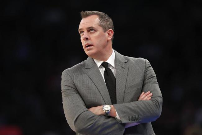 太阳队|美媒建议湖人向联盟打报告，要求制裁太阳队球员，詹姆斯已被激怒