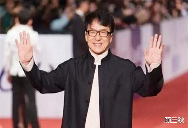 成龙|成龙同父异母的大哥，7岁时被父亲抛弃，73岁第一次见到明星弟弟