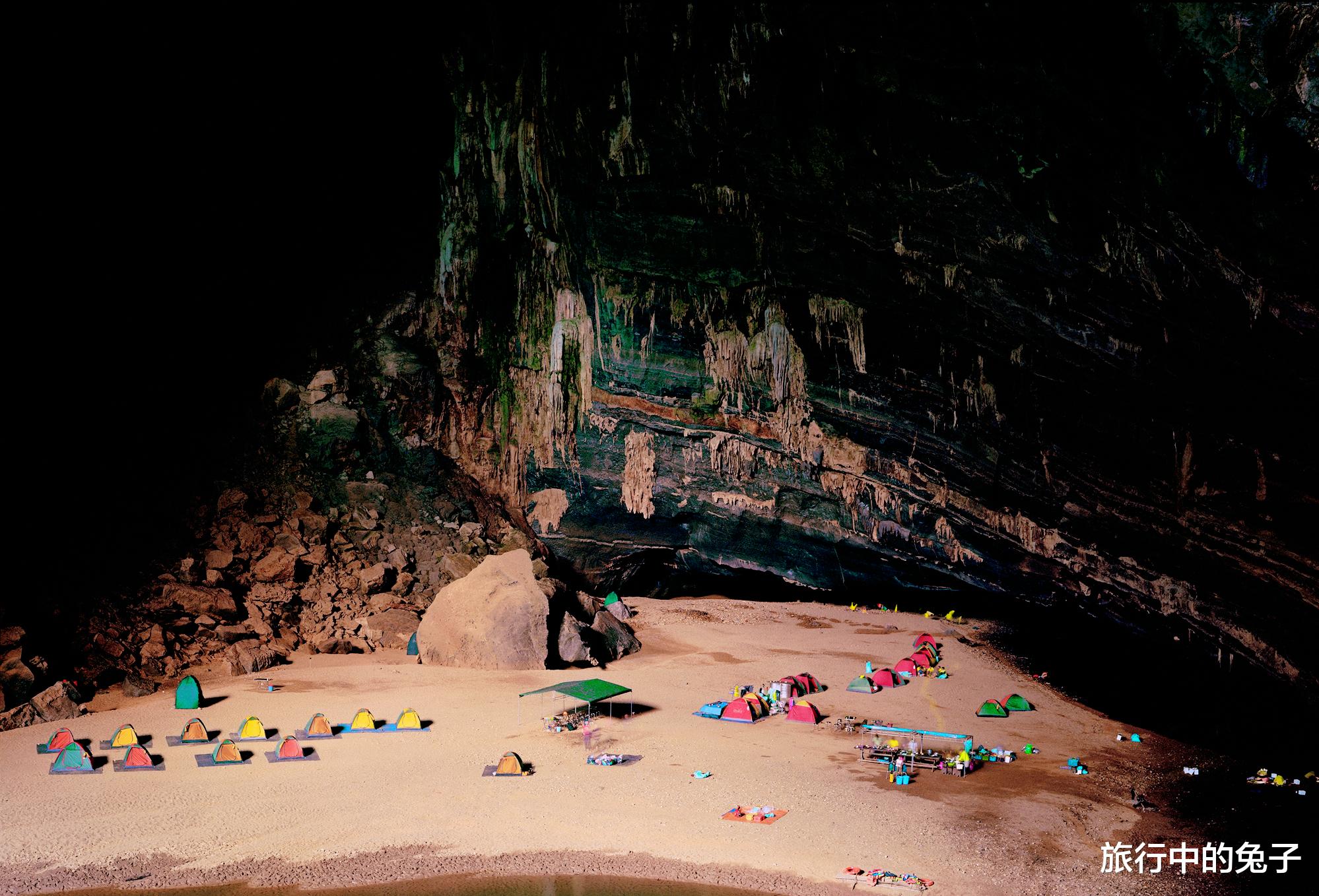  能装下70多亿人的“溶洞”！佐证了“地球空心论”？