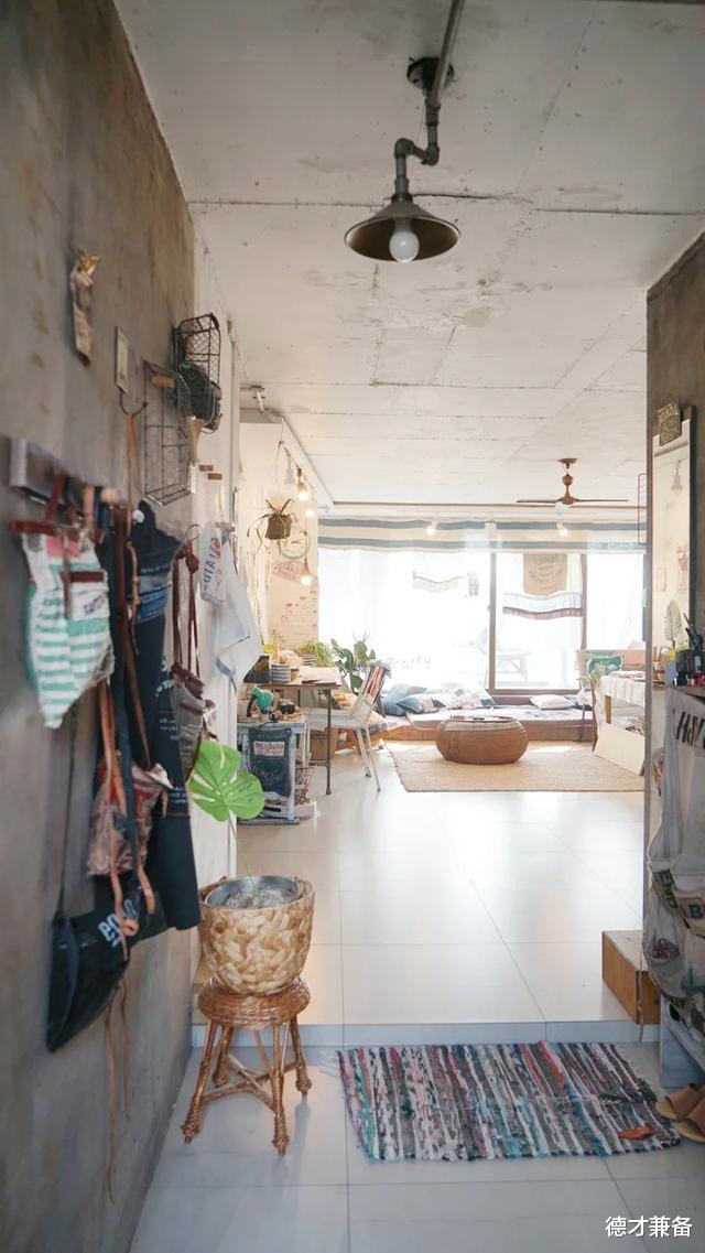 |拒绝断舍离,她坚持赤贫风设计,把家堆满“破烂儿”,是何体验?
