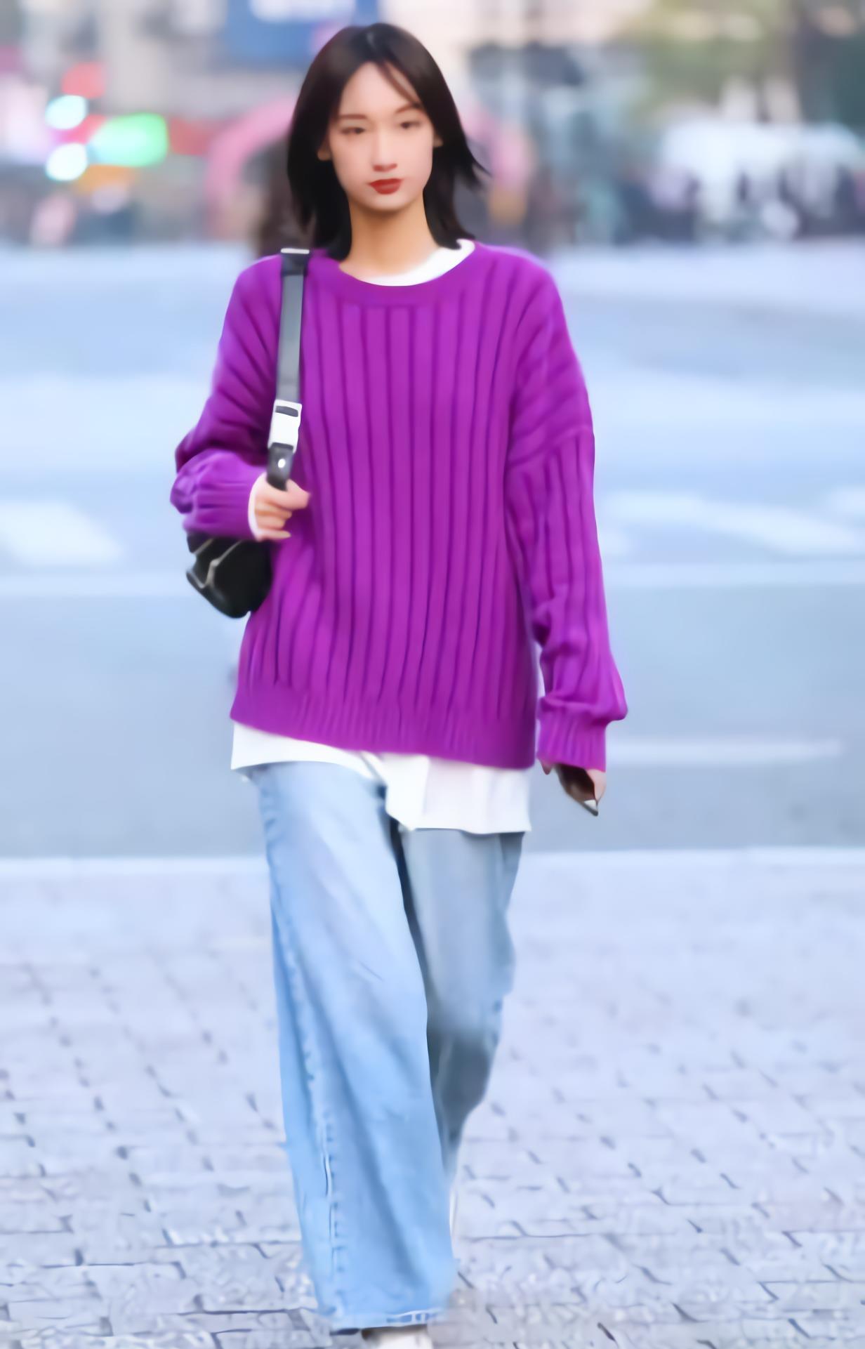 分享时尚领悟|紫色衣服搭配什么颜色裤子好看，这4种颜色比较一下，心里有底了