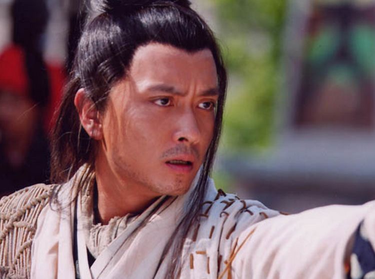 仙剑|34岁获影帝，42岁参演《仙剑》，因救童星被烧伤，沦为路人