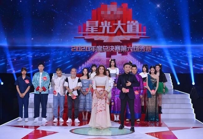 于文华|《星光大道》总决赛录制曝光！李明启头发花白，于文华拘谨站角落