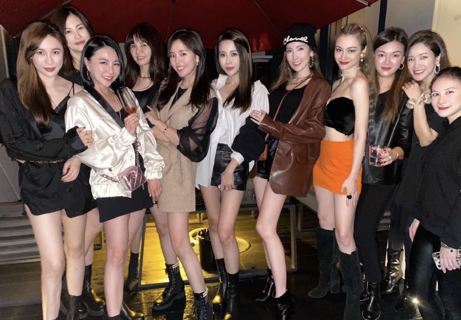 陈若仪|陈若仪晒庆生照，和林志颖互搂高调秀幸福，与闺蜜李靓蕾离婚反差大