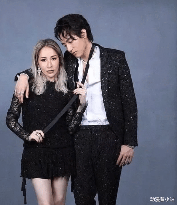 萧亚轩|网曝萧亚轩着了小男友的道，对方一直从她身上套钱，为分手做准备