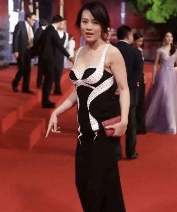 邬君梅|20年前，母亲惊艳了中国影坛，20年后，女儿被评为了“全球最美”