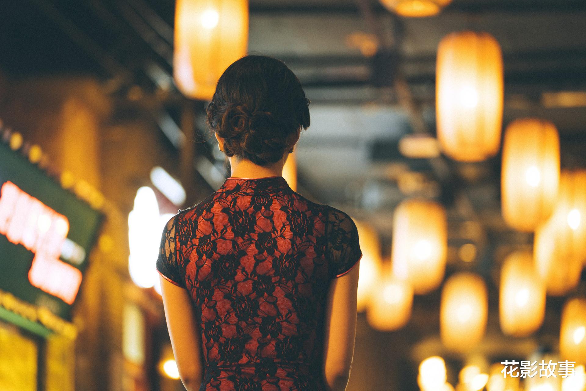花影故事|“防火防盗防闺蜜”：这种女人的心理，太阴暗了