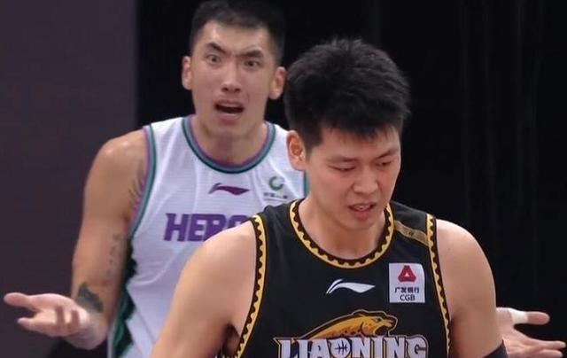 小陈有说 小鲨鱼被骂到破防的背后故事:山东这次被一个选秀球员坑惨了