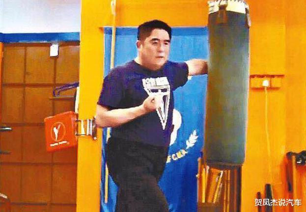 保安|香港知名男星转行做保安,月薪1万5:比面子更重要的,是生存