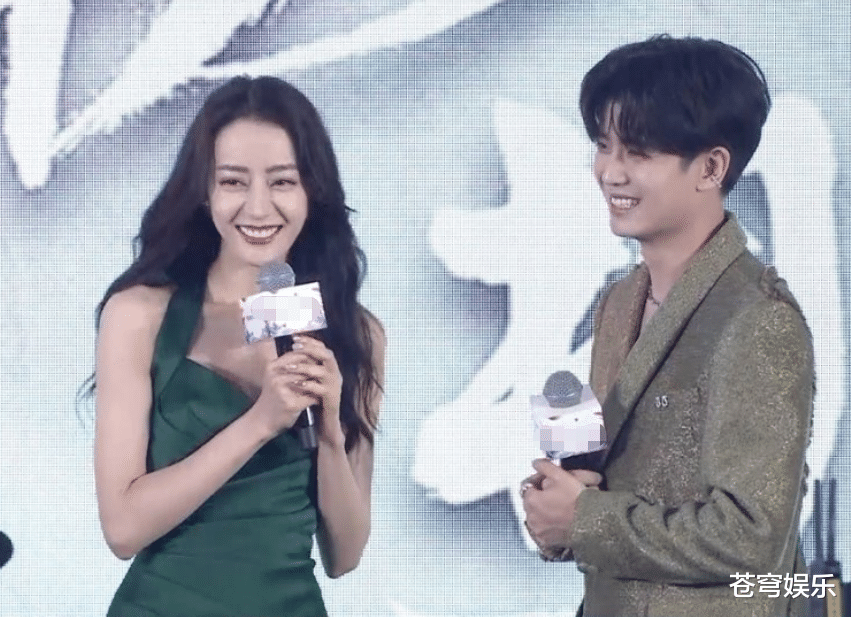 周奇墨|任嘉伦龚俊与同一位女演员合作，谁是赢家，收视率是最稳定的输出