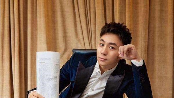 释小龙|释小龙晒出一张童年照，却无意间透露了家境