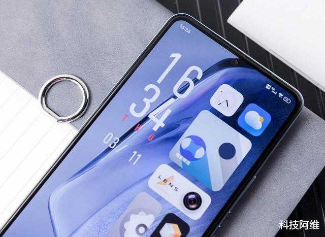 iqoo neo|12GB+256GB+独立显示芯片，重回2899元，66W闪充旗舰售价亲民