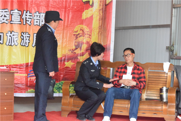 记录公益 现代评剧《长霞》在雄安亮相