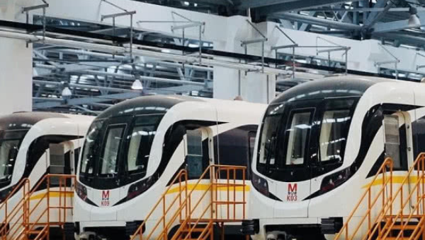 阳光语言矫正说|郑州再次中奖，又规划地铁路线，长47㎞设13站，将成航空港骨干线