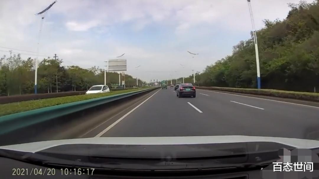 特斯拉|溧阳一辆特斯拉疑刹车失灵追尾货车，刹车灯亮起3秒车辆却未减速