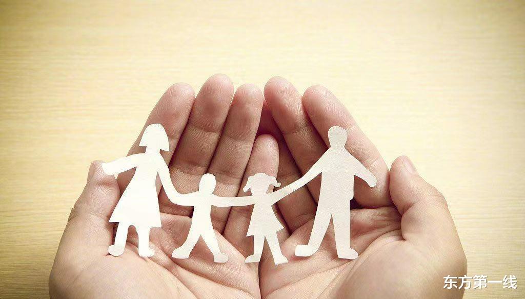 东方第一线 17岁女孩在酒店KTV包厢,喝到凌晨吐血后坠江身亡,警方排除暴力致死